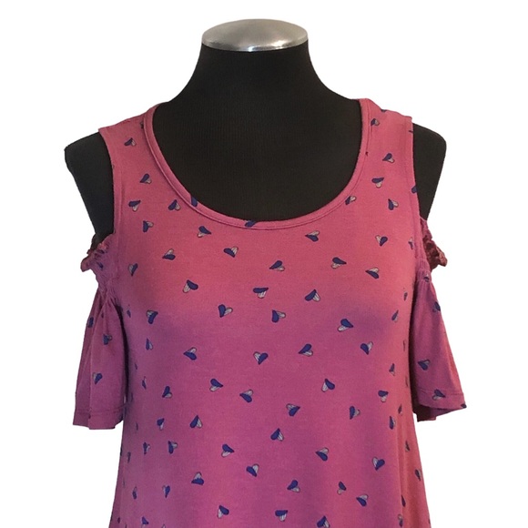 Elle - Heart Print Cold Shoulder Stretch Top - XS - Picture 3 of 10